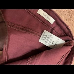 Jessica Simpson burgundy pants size 4/27